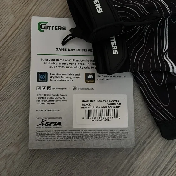 Youth football gloves - Picture 2 of 4